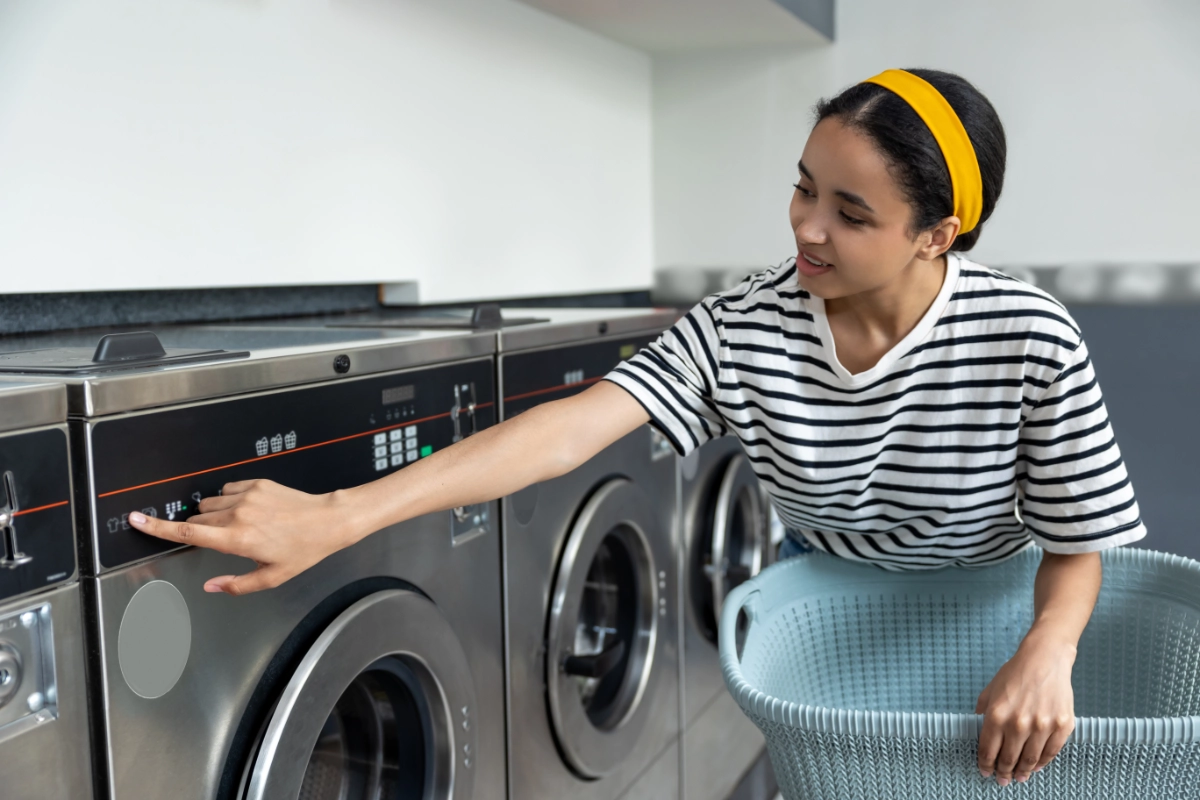 Yound Woman Laundromat Customer 1200X800